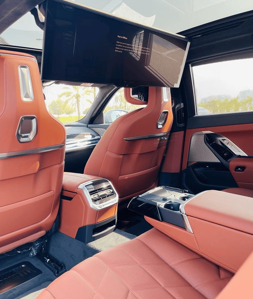 BMW 735i 2025 thumbnail 11