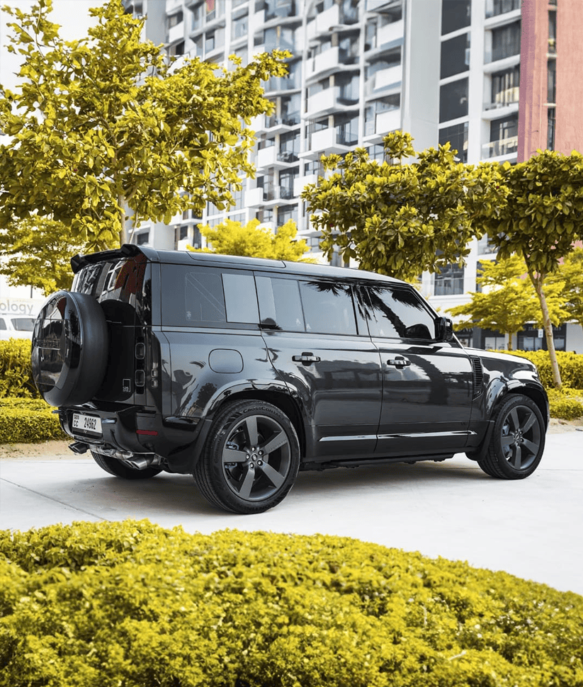 Defender 2025 P525 V8 GCC thumbnail 3