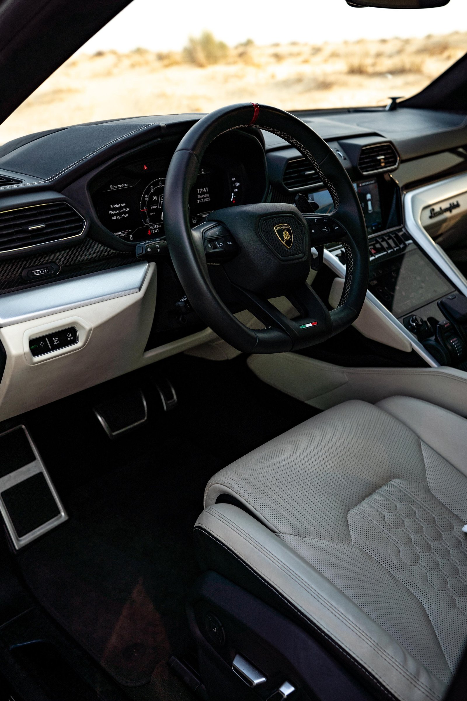 Lamborghini Urus Blue 2025 thumbnail 5