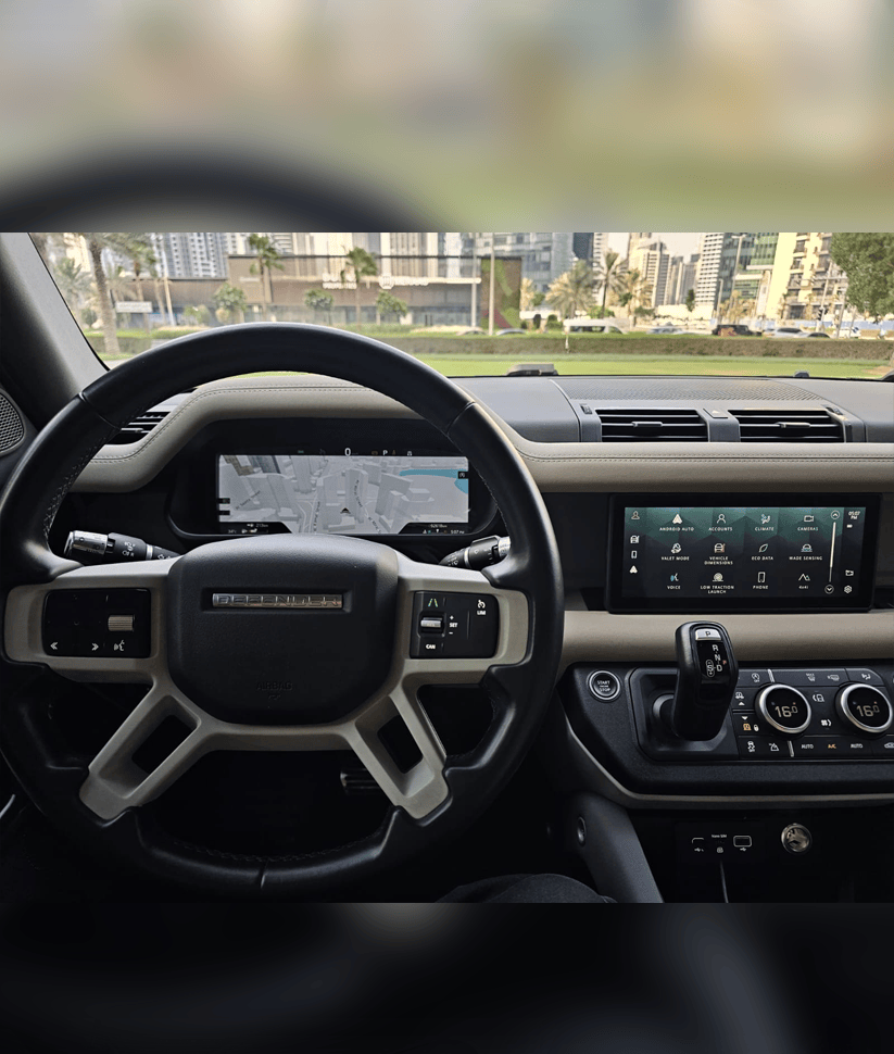 Land Rover Defender 2023 with Driver thumbnail 8
